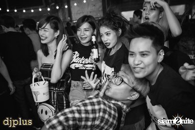 DJ Plus 5th Year Celebrate Color Night Party ที่ ไลฟ์ อาร์ซีเอ — photo 27