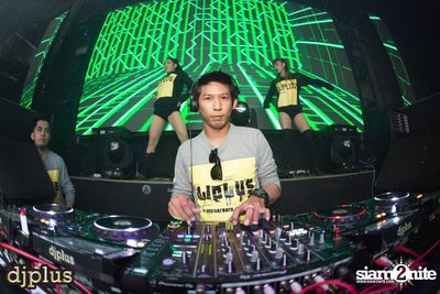 DJ Plus 5th Year Celebrate Color Night Party ที่ ไลฟ์ อาร์ซีเอ — photo 39