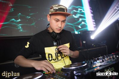 DJ Plus 5th Year Celebrate Color Night Party ที่ ไลฟ์ อาร์ซีเอ — photo 102