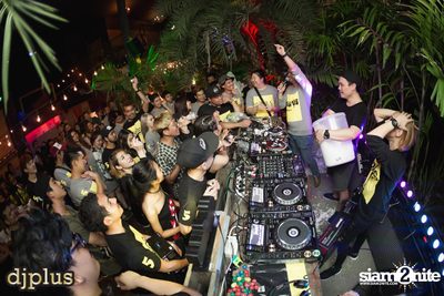 DJ Plus 5th Year Celebrate Color Night Party ที่ ไลฟ์ อาร์ซีเอ — photo 136