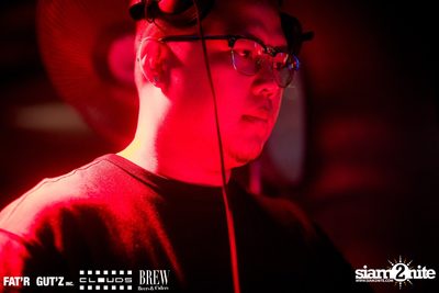 Seenspace Invasion ที่ร้าน Clouds, Fat'R Gut'z และ BREW Beers & Ciders — photo 5