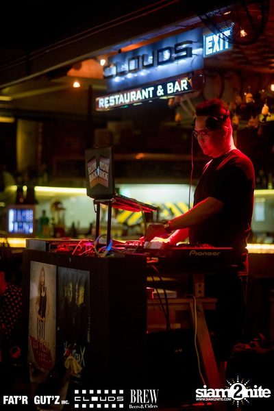 Seenspace Invasion ที่ร้าน Clouds, Fat'R Gut'z และ BREW Beers & Ciders — photo 12