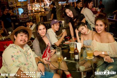 Seenspace Invasion ที่ร้าน Clouds, Fat'R Gut'z และ BREW Beers & Ciders — photo 31