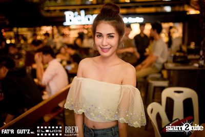 Seenspace Invasion ที่ร้าน Clouds, Fat'R Gut'z และ BREW Beers & Ciders — photo 51