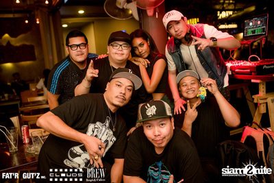 Seenspace Invasion ที่ร้าน Clouds, Fat'R Gut'z และ BREW Beers & Ciders — photo 67