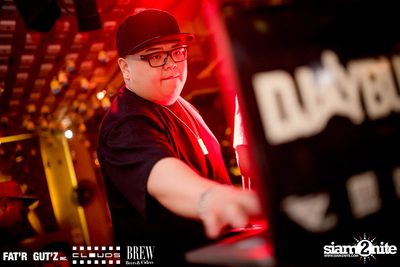 Seenspace Invasion ที่ร้าน Clouds, Fat'R Gut'z และ BREW Beers & Ciders — photo 77