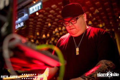 Seenspace Invasion ที่ร้าน Clouds, Fat'R Gut'z และ BREW Beers & Ciders — photo 78