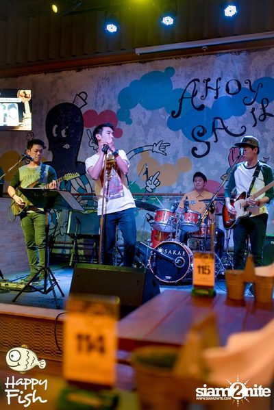 คืนวันศุกร์ ที่ร้าน แฮปปี้ ฟิช, เอเชีย ทีค เดอะ ริเวอร์ฟร้อนท์ — photo 15