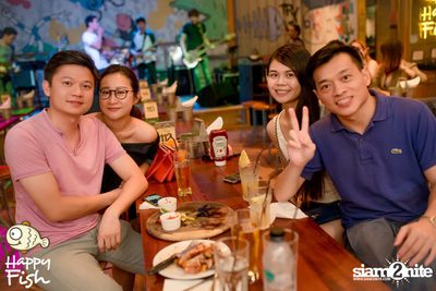 คืนวันศุกร์ ที่ร้าน แฮปปี้ ฟิช, เอเชีย ทีค เดอะ ริเวอร์ฟร้อนท์ — photo 22