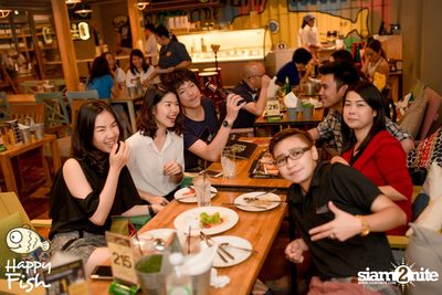 คืนวันศุกร์ ที่ร้าน แฮปปี้ ฟิช, เอเชีย ทีค เดอะ ริเวอร์ฟร้อนท์ — photo 25