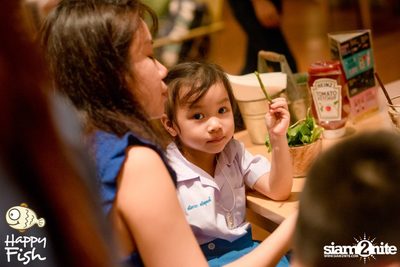 คืนวันศุกร์ ที่ร้าน แฮปปี้ ฟิช, เอเชีย ทีค เดอะ ริเวอร์ฟร้อนท์ — photo 43
