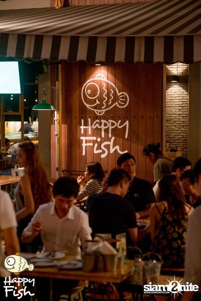 คืนวันศุกร์ ที่ร้าน แฮปปี้ ฟิช, เอเชีย ทีค เดอะ ริเวอร์ฟร้อนท์ — photo 49