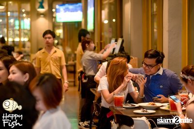 คืนวันศุกร์ ที่ร้าน แฮปปี้ ฟิช, เอเชีย ทีค เดอะ ริเวอร์ฟร้อนท์ — photo 61