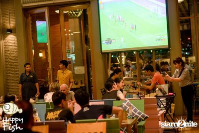 คืนวันศุกร์ ที่ร้าน แฮปปี้ ฟิช, เอเชีย ทีค เดอะ ริเวอร์ฟร้อนท์ — photo 62
