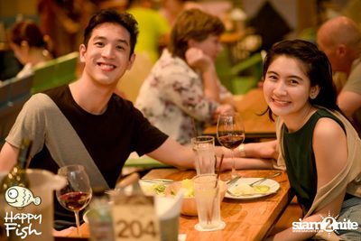คืนวันศุกร์ ที่ร้าน แฮปปี้ ฟิช, เอเชีย ทีค เดอะ ริเวอร์ฟร้อนท์ — photo 63