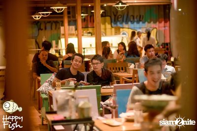 คืนวันศุกร์ ที่ร้าน แฮปปี้ ฟิช, เอเชีย ทีค เดอะ ริเวอร์ฟร้อนท์ — photo 65