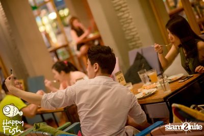 คืนวันศุกร์ ที่ร้าน แฮปปี้ ฟิช, เอเชีย ทีค เดอะ ริเวอร์ฟร้อนท์ — photo 66