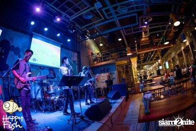 คืนวันศุกร์ ที่ร้าน แฮปปี้ ฟิช, เอเชีย ทีค เดอะ ริเวอร์ฟร้อนท์ — photo 73