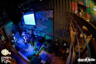 คืนวันศุกร์ ที่ร้าน แฮปปี้ ฟิช, เอเชีย ทีค เดอะ ริเวอร์ฟร้อนท์ — photo 80