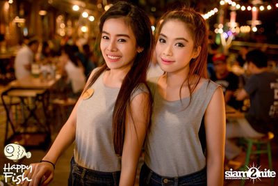 คืนวันศุกร์ ที่ร้าน แฮปปี้ ฟิช, เอเชีย ทีค เดอะ ริเวอร์ฟร้อนท์ — photo 86