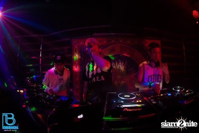 Tribal White Vs. Trap Black at Whiteline - Silom 8 — photo 89