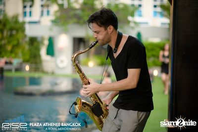 H2o Open Air Pool Party at Plaza Athenee — photo 6