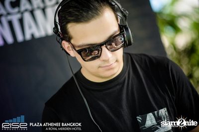 H2o Open Air Pool Party at Plaza Athenee — photo 13