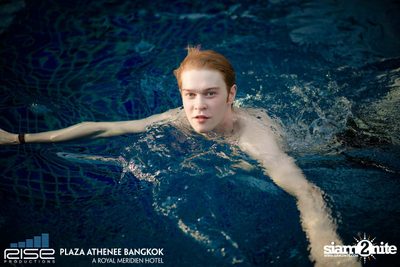 H2o Open Air Pool Party at Plaza Athenee — photo 49