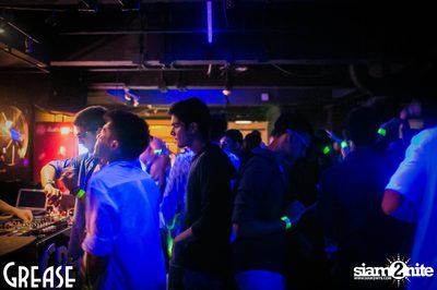 Saturday Night at Grease Bangkok, Sukhumvit 49 — photo 3