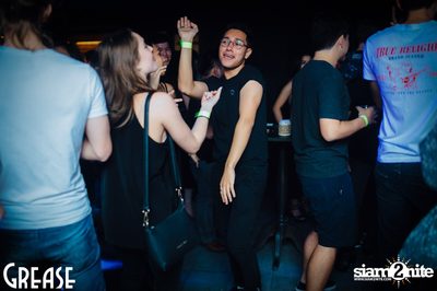 Saturday Night at Grease Bangkok, Sukhumvit 49 — photo 111
