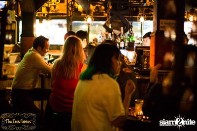 Open Mic Mondays ที่ ดิ ไอรอน แฟรี่, ทองหล่อ — photo 38