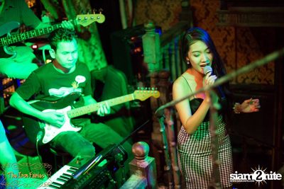 Open Mic Mondays ที่ ดิ ไอรอน แฟรี่, ทองหล่อ — photo 61