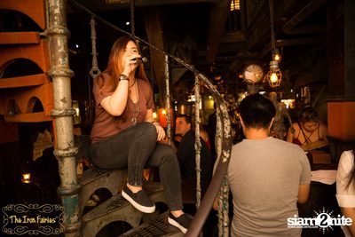 Open Mic Mondays ที่ ดิ ไอรอน แฟรี่, ทองหล่อ — photo 75