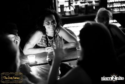 Open Mic Mondays ที่ ดิ ไอรอน แฟรี่, ทองหล่อ — photo 108