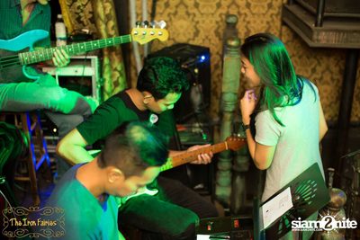 Open Mic Mondays ที่ ดิ ไอรอน แฟรี่, ทองหล่อ — photo 131