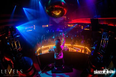 DJ TINC Live at Levels Club, Sulhumvit Soi 11 — photo 1