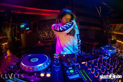 DJ TINC Live at Levels Club, Sulhumvit Soi 11 — photo 9