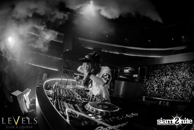 DJ TINC Live at Levels Club, Sulhumvit Soi 11 — photo 86