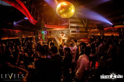 DJ TINC Live at Levels Club, Sulhumvit Soi 11 — photo 94