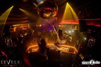 DJ TINC Live at Levels Club, Sulhumvit Soi 11 — photo 117
