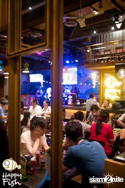 คืนวันศุกร์ ที่ร้าน แฮปปี้ ฟิช, เอเชีย ทีค เดอะ ริเวอร์ฟร้อนท์ — photo 7
