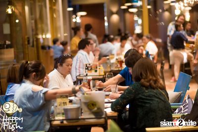 คืนวันศุกร์ ที่ร้าน แฮปปี้ ฟิช, เอเชีย ทีค เดอะ ริเวอร์ฟร้อนท์ — photo 17