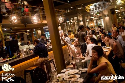 คืนวันศุกร์ ที่ร้าน แฮปปี้ ฟิช, เอเชีย ทีค เดอะ ริเวอร์ฟร้อนท์ — photo 38