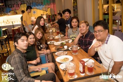 คืนวันศุกร์ ที่ร้าน แฮปปี้ ฟิช, เอเชีย ทีค เดอะ ริเวอร์ฟร้อนท์ — photo 43