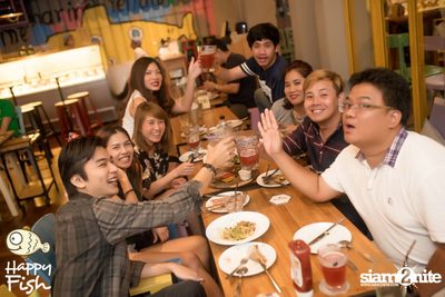 คืนวันศุกร์ ที่ร้าน แฮปปี้ ฟิช, เอเชีย ทีค เดอะ ริเวอร์ฟร้อนท์ — photo 44