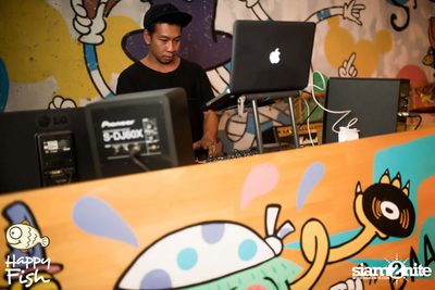 คืนวันศุกร์ ที่ร้าน แฮปปี้ ฟิช, เอเชีย ทีค เดอะ ริเวอร์ฟร้อนท์ — photo 63