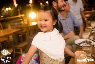 คืนวันศุกร์ ที่ร้าน แฮปปี้ ฟิช, เอเชีย ทีค เดอะ ริเวอร์ฟร้อนท์ — photo 72