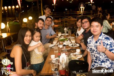 คืนวันศุกร์ ที่ร้าน แฮปปี้ ฟิช, เอเชีย ทีค เดอะ ริเวอร์ฟร้อนท์ — photo 73