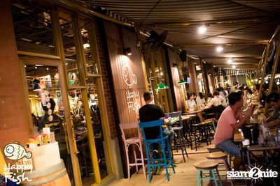 คืนวันศุกร์ ที่ร้าน แฮปปี้ ฟิช, เอเชีย ทีค เดอะ ริเวอร์ฟร้อนท์ — photo 75