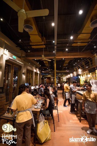 คืนวันศุกร์ ที่ร้าน แฮปปี้ ฟิช, เอเชีย ทีค เดอะ ริเวอร์ฟร้อนท์ — photo 81